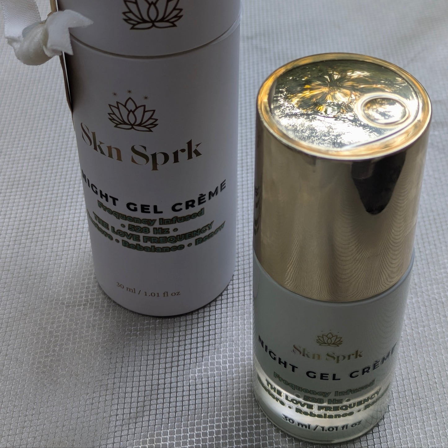 Night Gel Crème Frequency-attuned 528 Hz + Attuned Crystal * Restore-Rebalance-Renew *