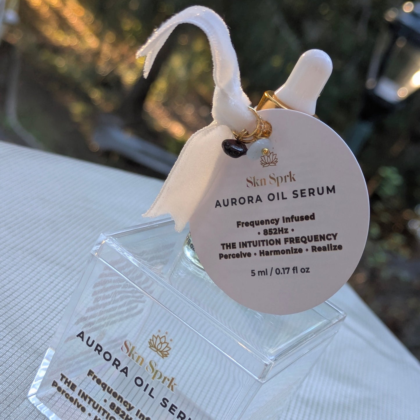 Aurora Oil Serum Frequency-attuned 852 Hz + Attuned Crystal * Perceive-Harmonize-Realize * 10-Day Initiation Ritual *